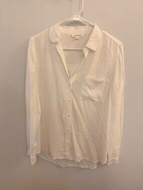 BeachLunchLounge White Button Front Blouse Medium